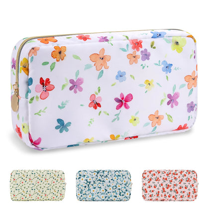 UIXIZQ Waterproof Small Pencil Case Makeup Bag for Purse,Cute Pencil Pouch Preppy Nylon Makeup Brush Holder with Zipper,Girls Portable Storage Case Small Pen Bag for Office(Slim-Black)